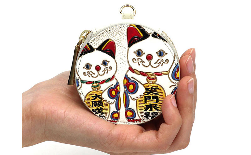 【メラニーM】天使猫柄のマカロンポーチ 文庫屋大関】マカロンポーチ 招き猫【皮革工芸品】 ポーチ ミニポーチ