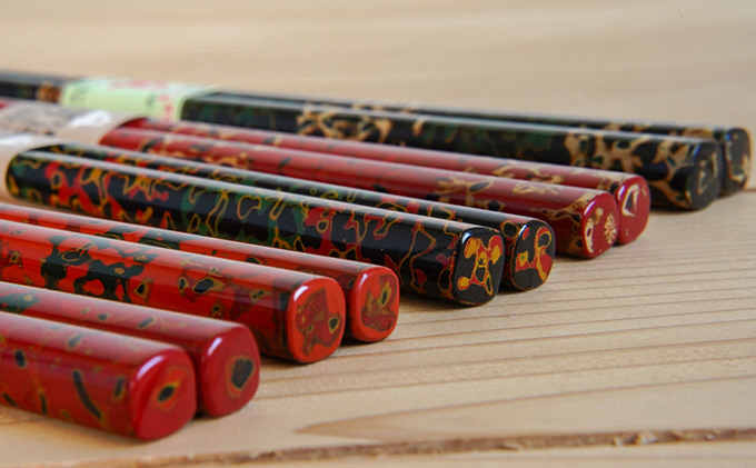 津軽塗 箸（中）1膳・唐塗 白口赤上 工芸品 お箸 手作り 伝統技術