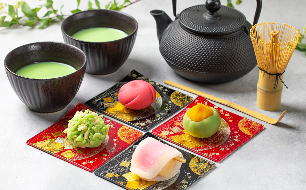 金彩工芸山田】金彩友禅ガラスの器 和菓子皿 双子月（赤黒） 261009_B