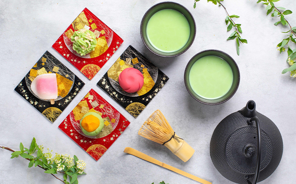 金彩工芸山田】金彩友禅ガラスの器 和菓子皿 双子月（赤黒） 261009_B