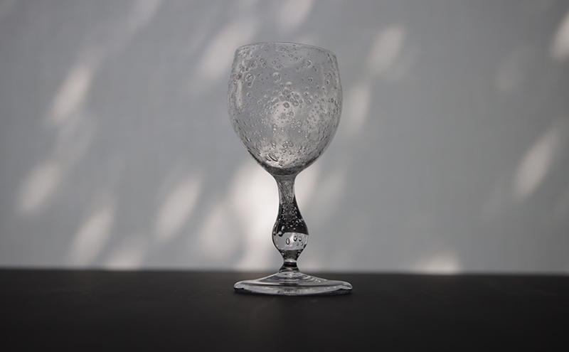 ガラス作家　小林貢作　宙吹硝子　ワイン杯　共箱　C　R7834 ガラス作家 小林貢作 宙吹硝子 ワイン杯 共箱 C R7834 ガラス作家 小林