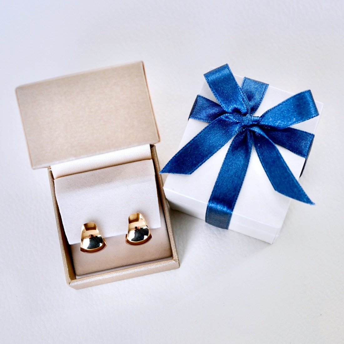 K18 18金 イエローゴールド 地金 ボリューム フープ ピアス (直径14mm