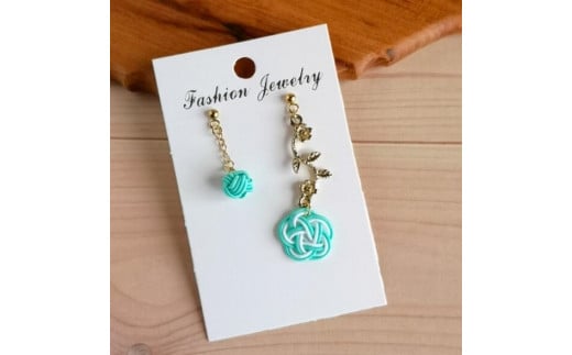 ひすい＊ 『花時』アシンメトリーピアス/水引ピアス AM00319（京都府