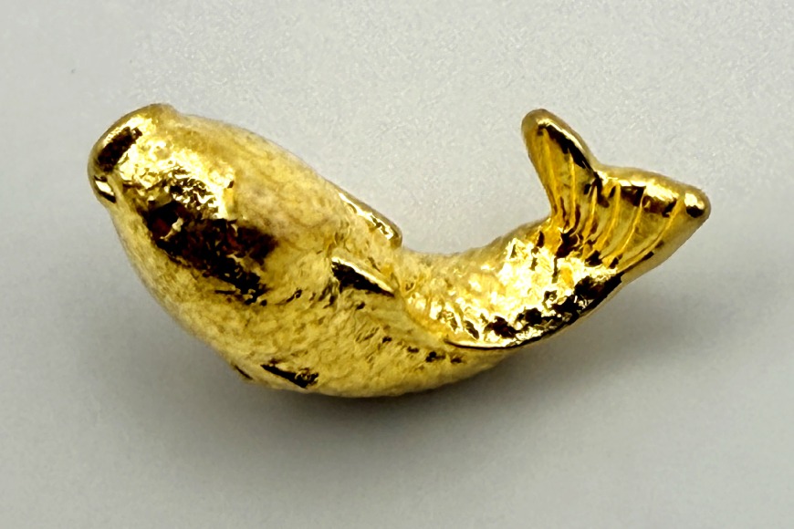 FJ251 金 純金 K24 鯉 8g [ 24金 24K 24k ゴールド gold 貴金属
