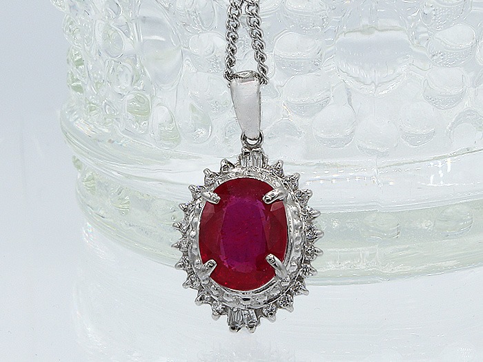 ルビー ペンダント 2ct K18WG 大粒 （12372） BR-51（山梨県甲斐市