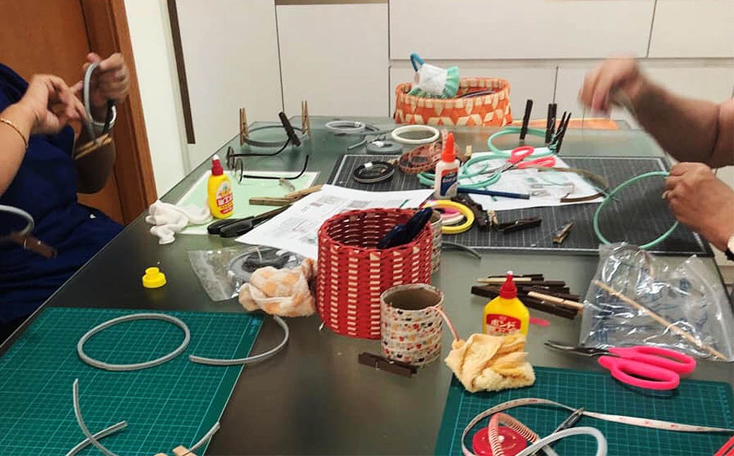 紙バンドで作られた手作りかごバッグ（完成品）2点セット（愛知県