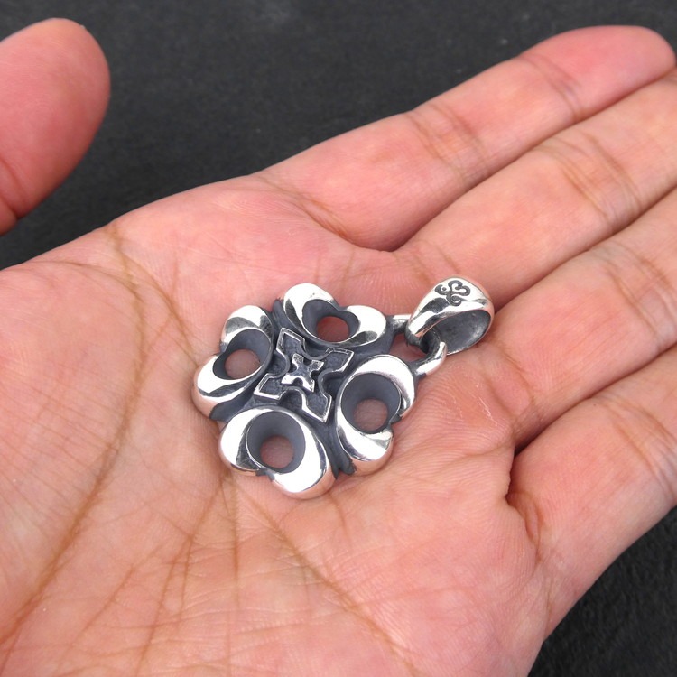 Gothic double cross pendant ゴシック ダブル クロス ペンダント