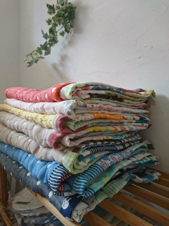 ハンドメイドの国産6重ガーゼの【100cm×70cm】サイズブランケット