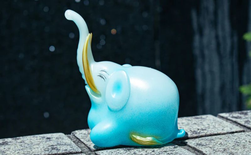 象の置物　♡一万円引きセール中♡ Amazon.co.jp: 象 置物 ゴールド 動物 置き物 ゾウの置物 風水グッズ
