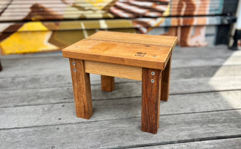 手作りスツール　木製 木製手作りスツール】木工房の職人が作ったスツール 1脚 |家具 いす