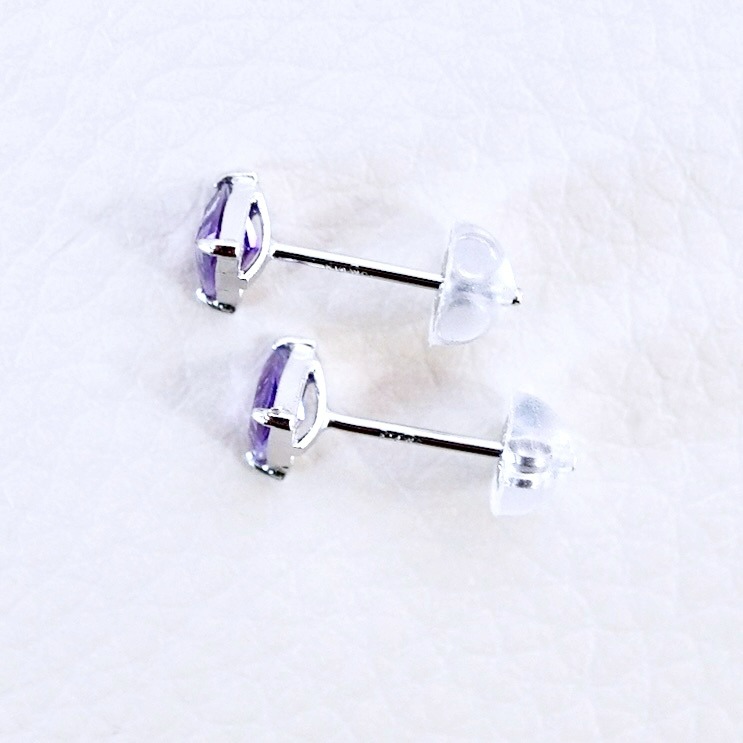 K14WG ホワイトゴールド アメシスト 三角 トリリアントカット 4mm