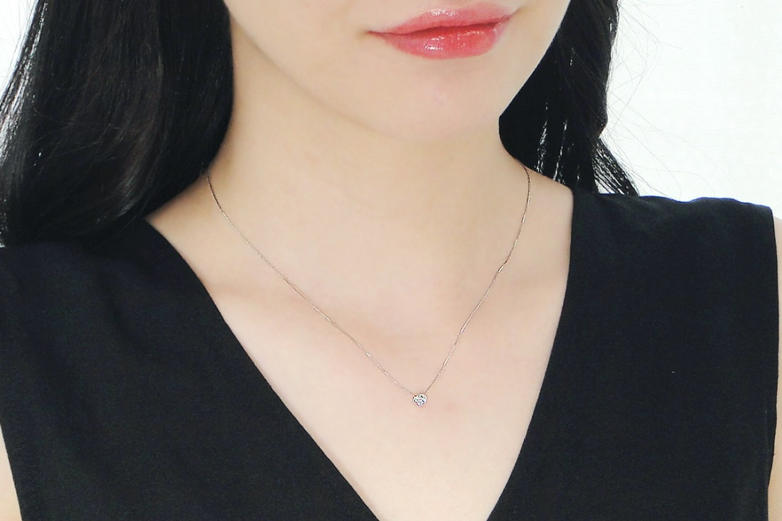 pt900【0.2ct】Hカラー フクリン留め 一粒 ダイヤモンド ネックレス