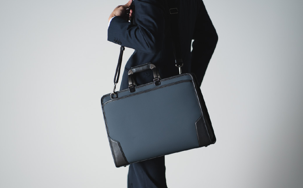 豊岡鞄 craftsmanship HLSS Briefcase Resin Handle ネイビー 202202